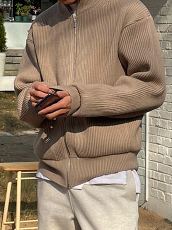 Solider Herrenpullover mit zwei Taschen und Reißverschluss-3