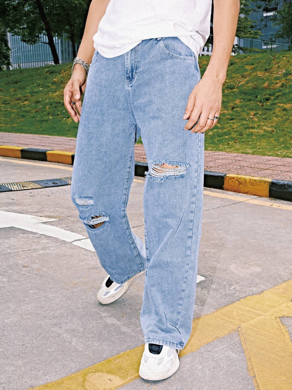 Leicht gewaschene, zerrissene Jeans für Herren-1