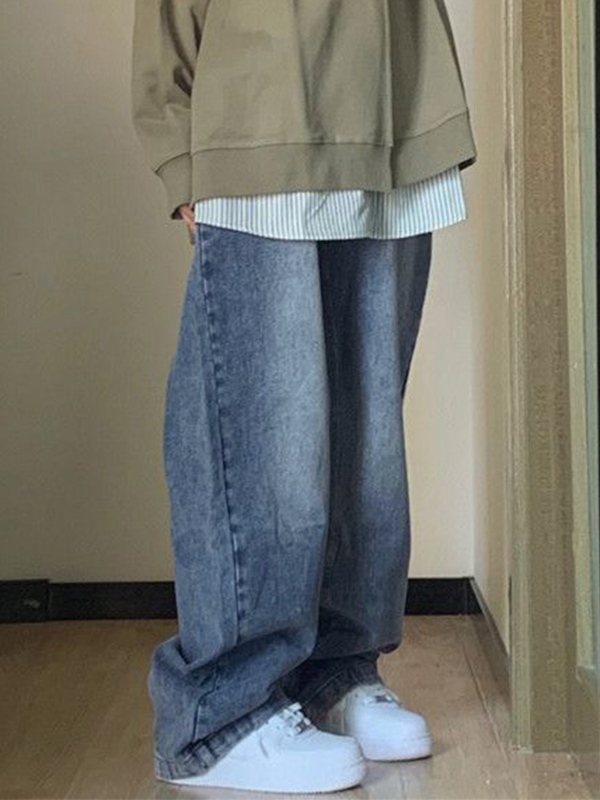 Boyfriend-Jeans mit Taschendesign in blauer Waschung-3