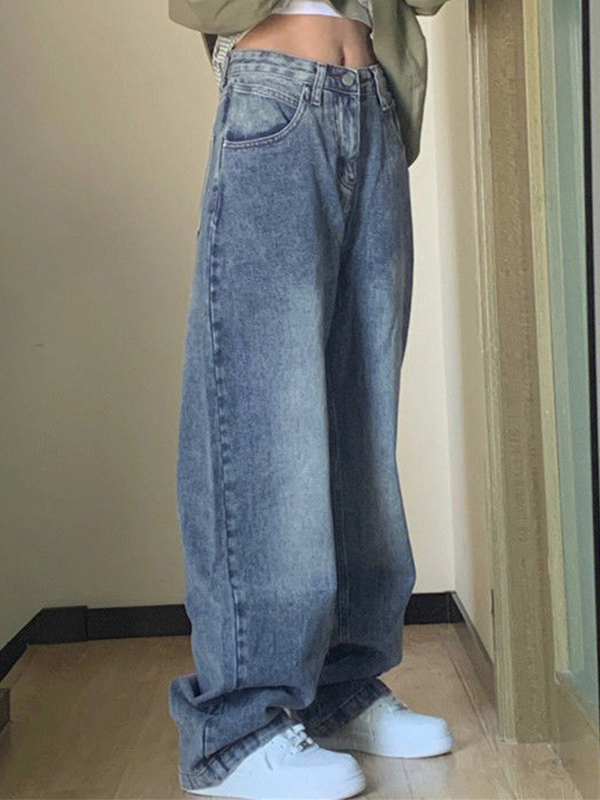 Boyfriend-Jeans mit Taschendesign in blauer Waschung-1