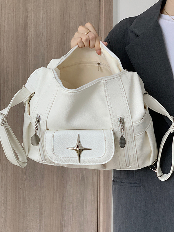 Schultertasche aus Leder mit Metall-Sterndekor und großem Fassungsvermögen-4